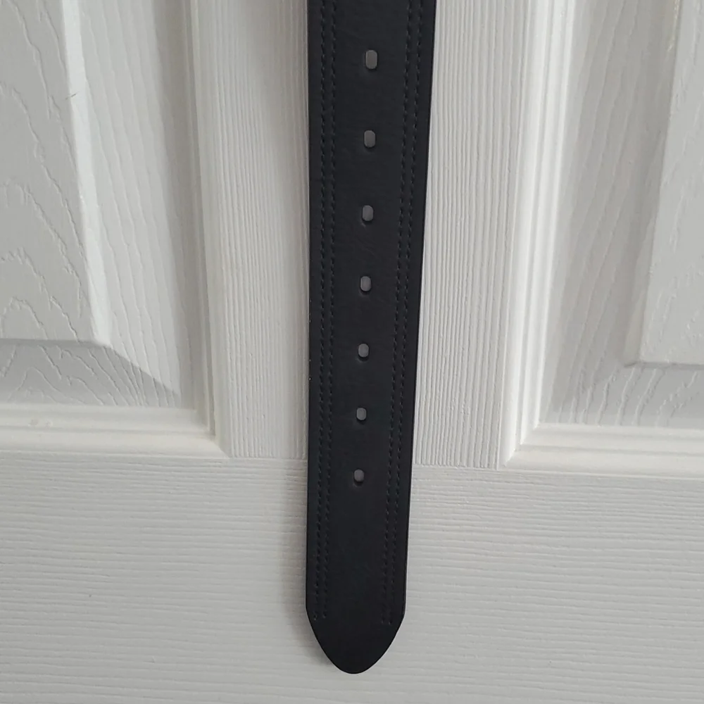 NEW Levi's Reversible Belt size Small 30-32